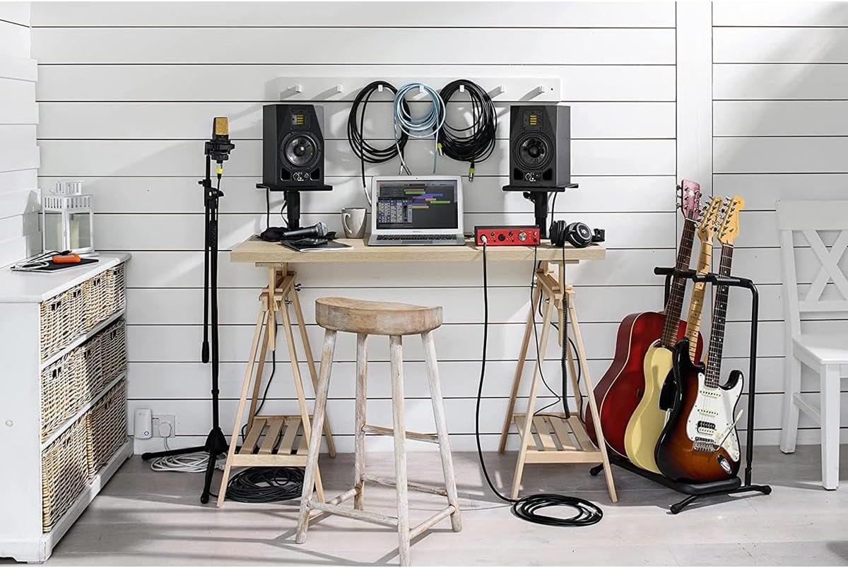 image:imageFocusrite Clarett 2Pre 10In4Out USBC Audio Interface2Pre 10 in4 Out